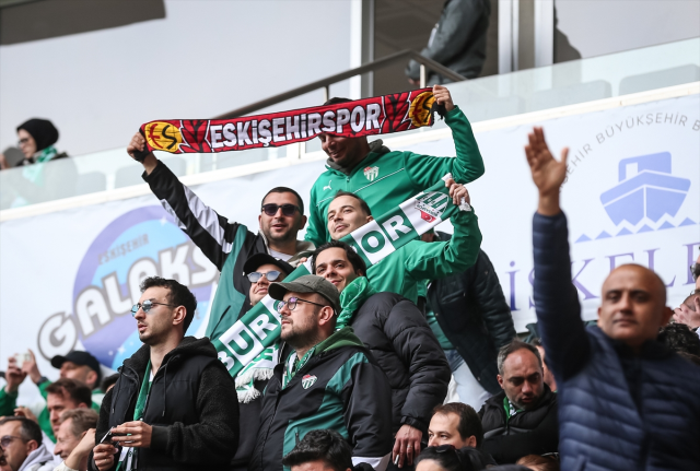 Bursaspor 1. Lig'e göz kırptı! 1 puan daha alırsa şampiyonlar