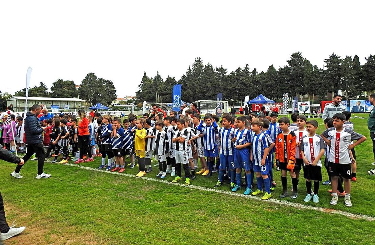 Çeşme\'de U9 Futbol Festivali Coşkusu