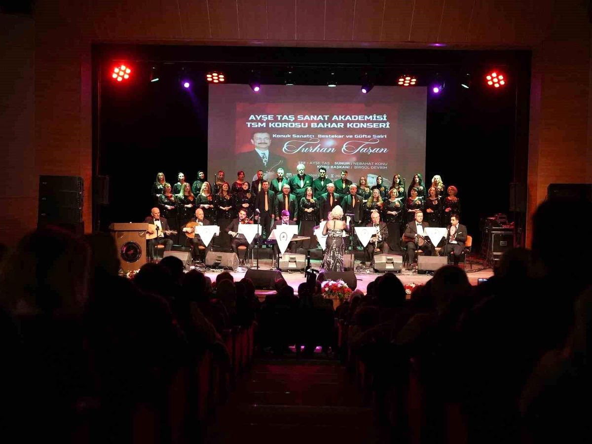 Düzce\'de Türk sanat müziği konseri ilgi gördü