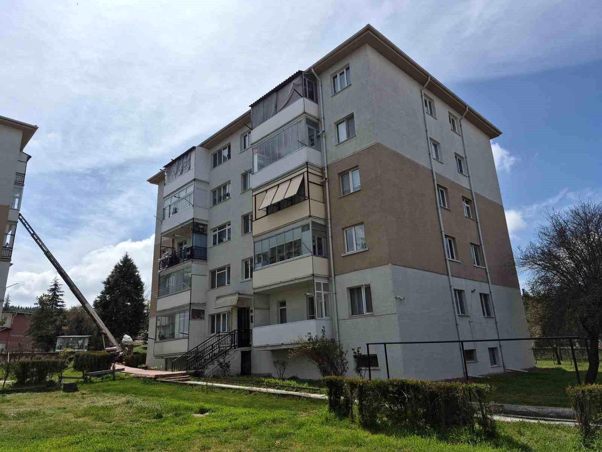 Eskişehir\'de Temizlik Yaparken Düşen Kadına Müdahale