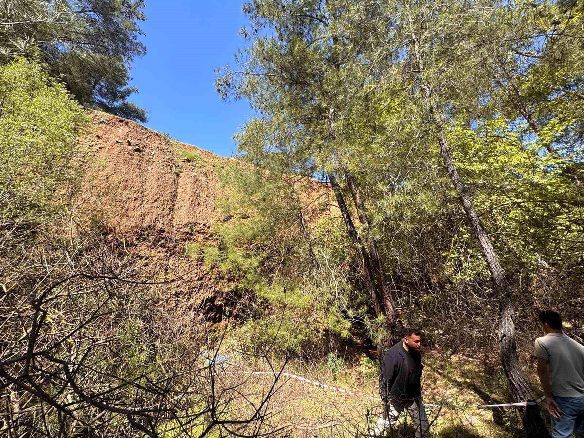 Fethiye\'de Uçurumdan Düşen Genç Hayatını Kaybetti