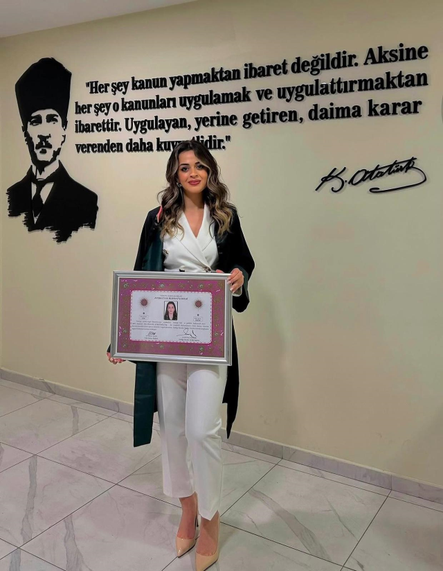 Kavgada öldürülen öğretmenin yetiştirdiği öğrenci ailenin avukatı oldu