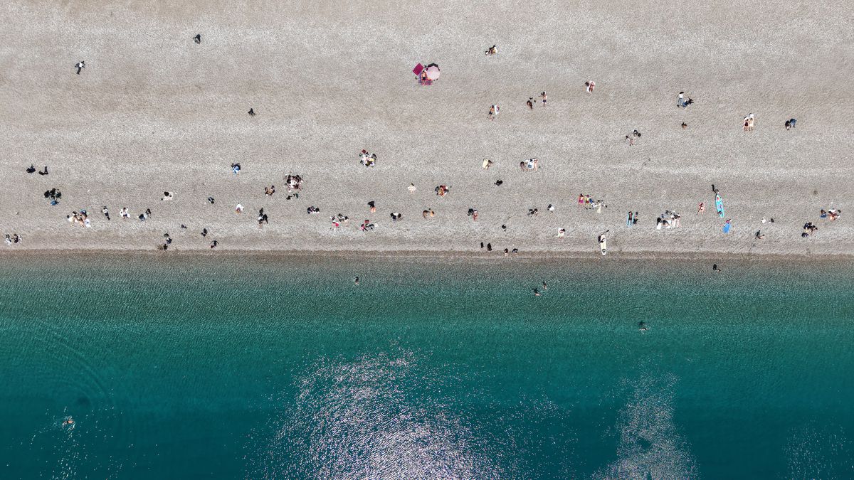 Antalya\'da Bahar Güneşi Keyfi
