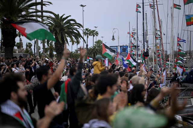 Küresel Sumud filosu Gazze için yeniden yola çıktı