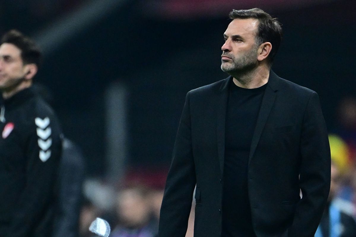 Okan Buruk Galatasaray taraftarına gecenin tek güzel haberini verdi