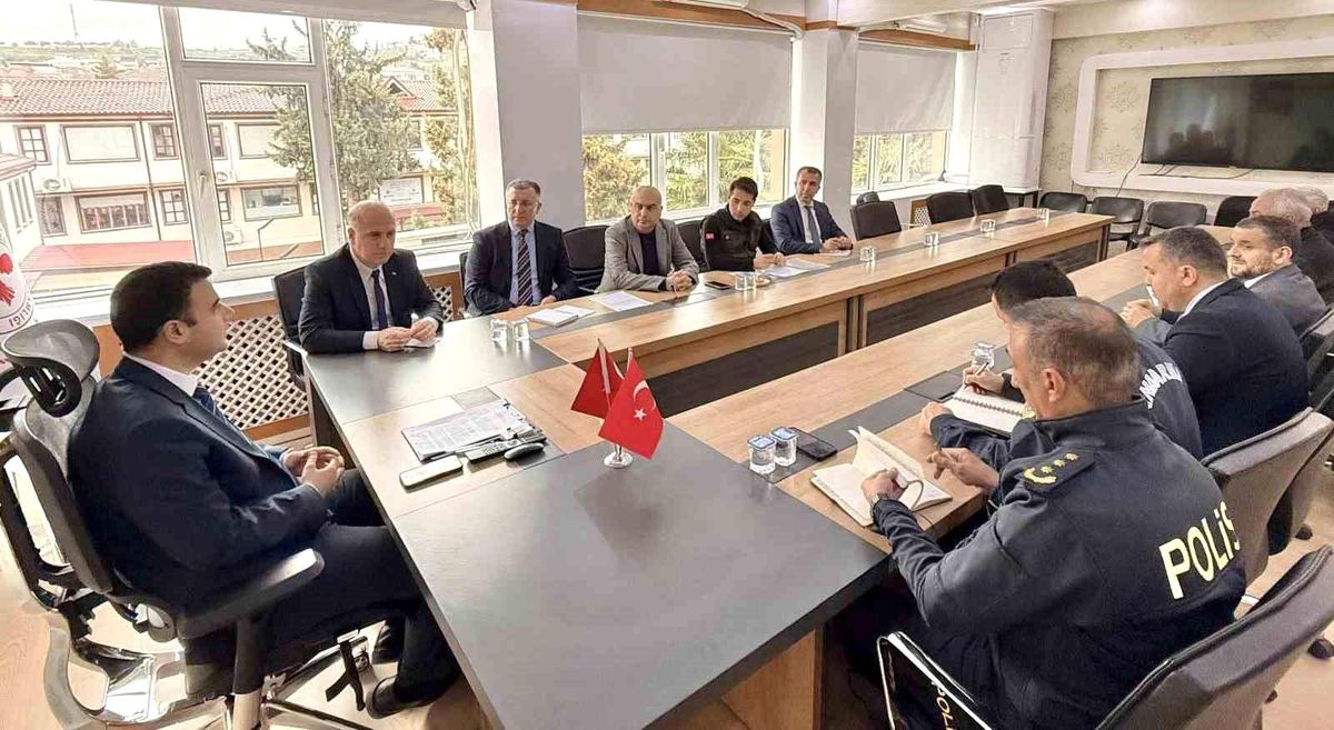 Osmaneli\'nde Orman Yangınlarıyla Mücadele Toplantısı