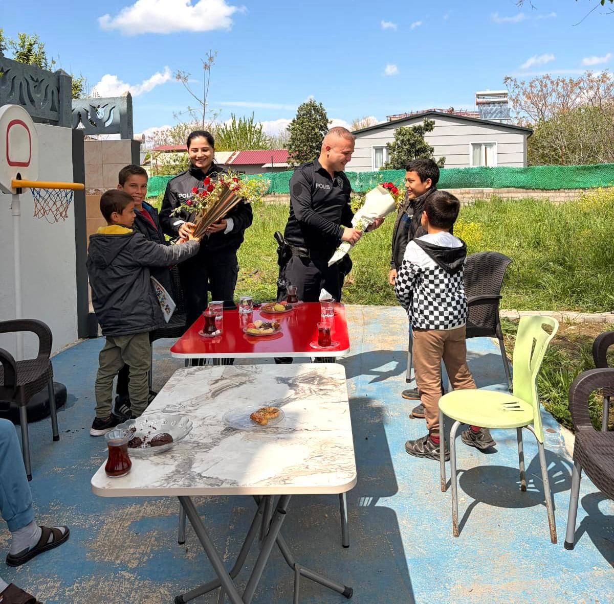 Polis Haftası\'nda Anlamlı Ziyaret