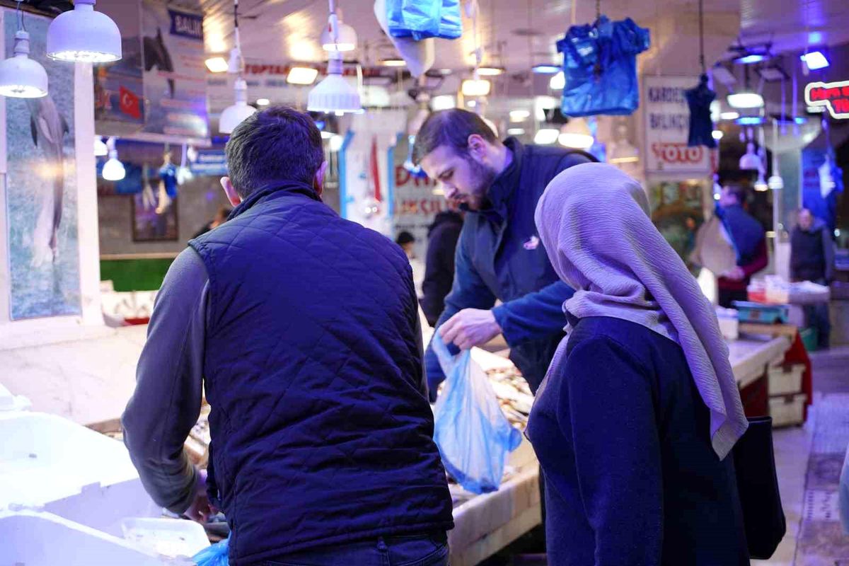 Av Yasağı Öncesi Sakarya\'da Son Balıklar