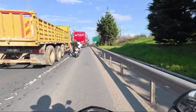 Seyir halindeyken saçını çekti, kadın ölümle burun buruna kaldı