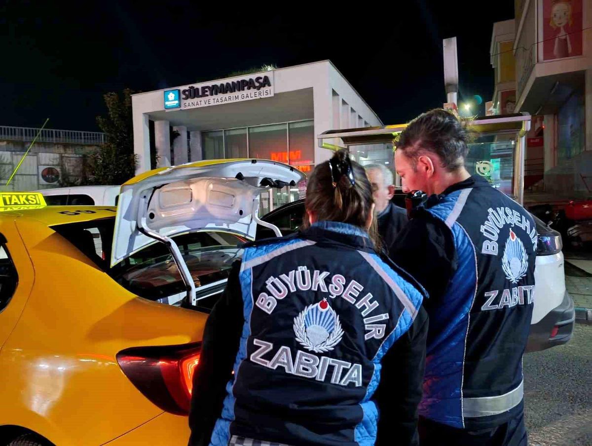 Tekirdağ\'da T plakalı ticari araçlara sıkı denetim: 35 araç kontrol edildi, 50 bin lira ceza yazıldı