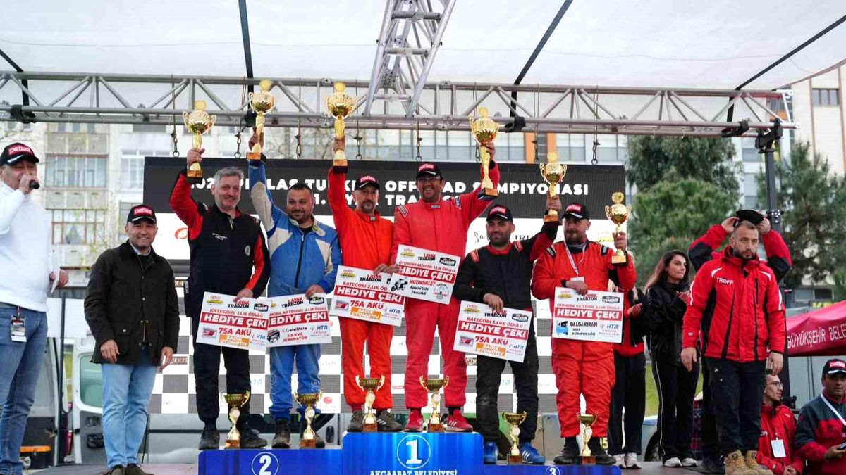 Offroad Şampiyonası\'nda Dereceye Girenler Ödüllendirildi