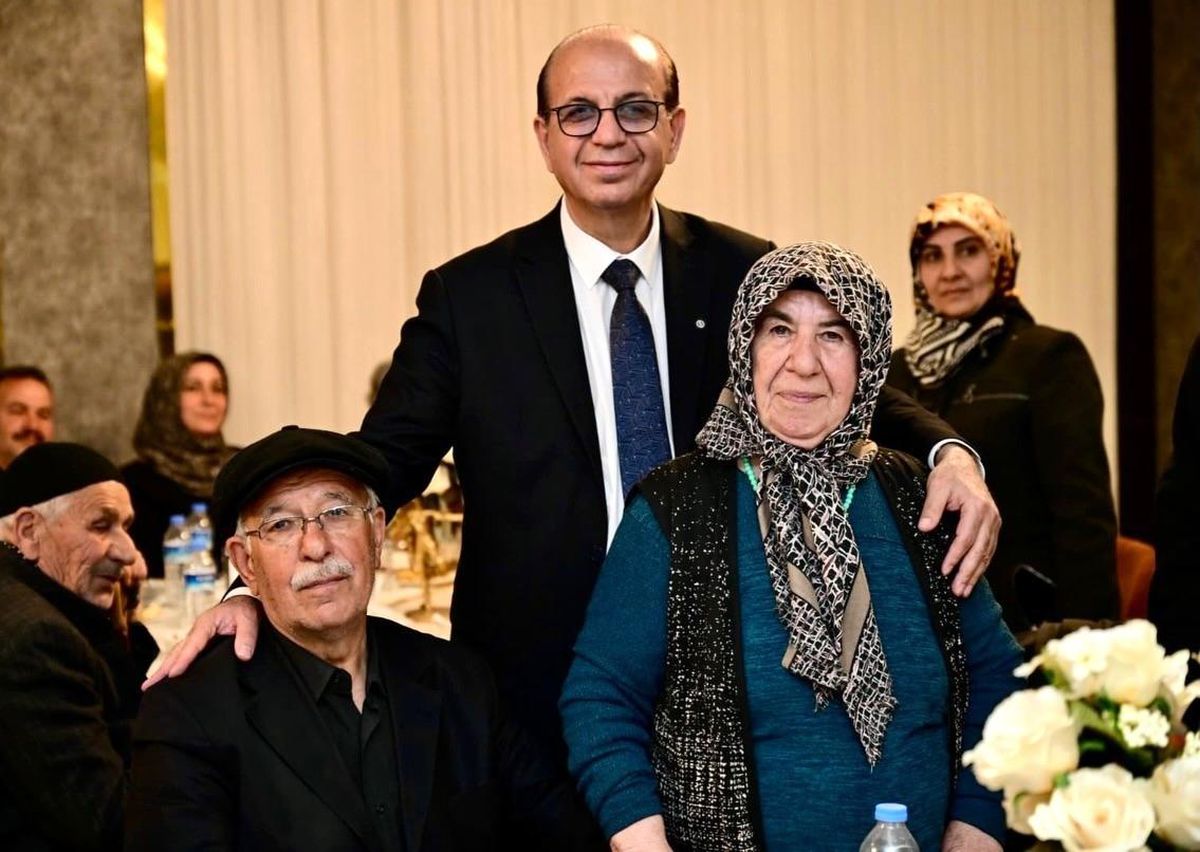 Yeşilyurt\'ta \'Bir Yastıkta Yarım Asır\' özel programında duygusal anlar yaşandı