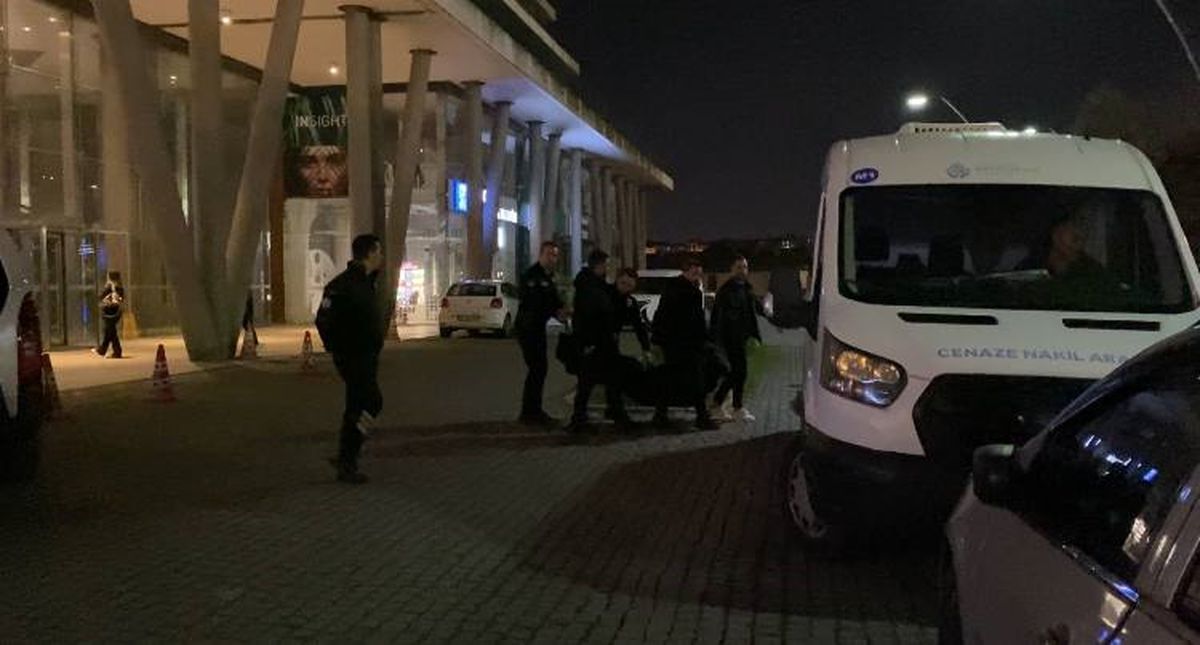 Zeytinburnu\'nda Cinayet: Kızı Öldüren Baba Yakalandı