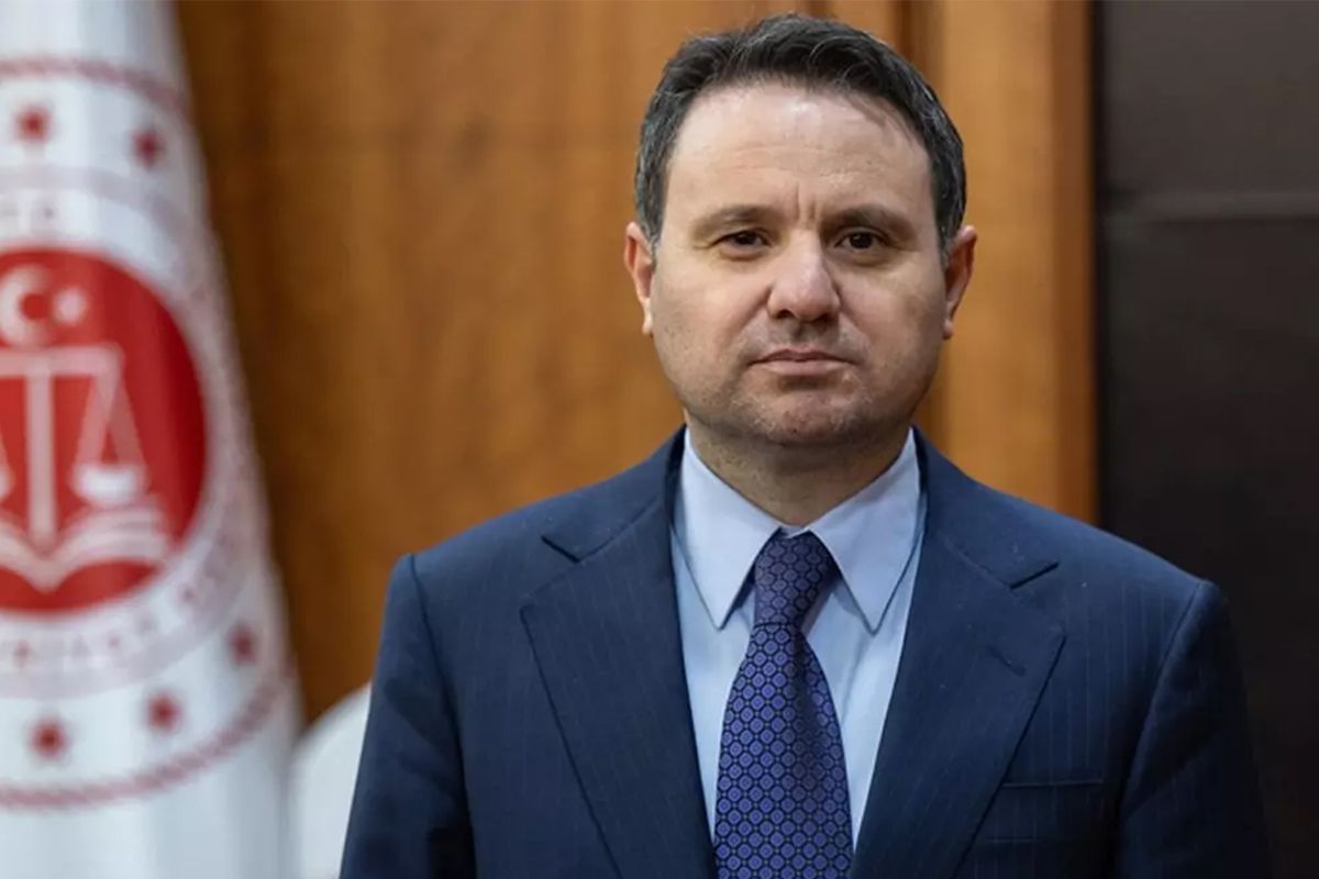 Gürlek\'ten net mesaj: FETÖ ile mücadele milli meseledir