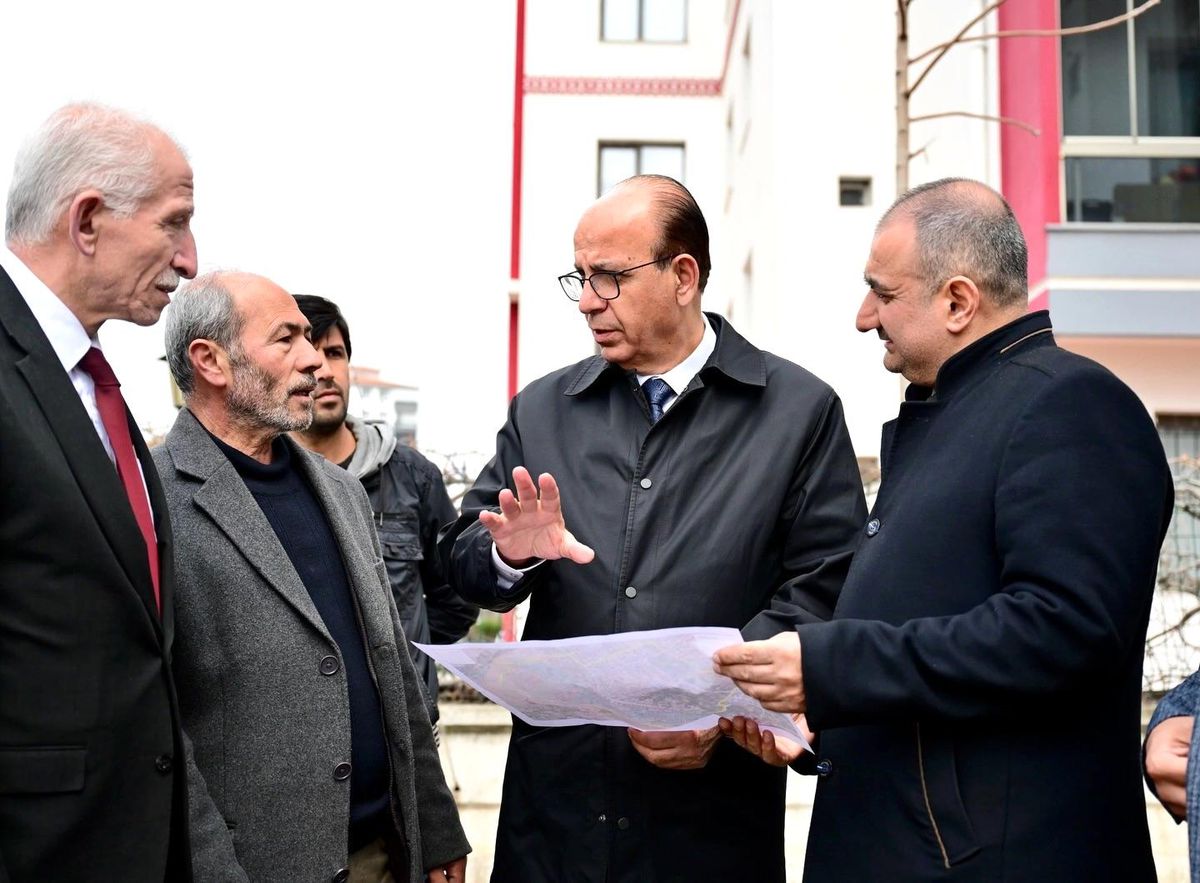 Başkan Geçit, Tecde Mahallesi\'ndeki yol yenileme çalışmalarını inceledi