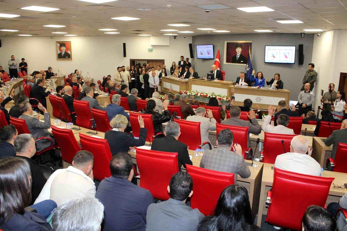 Büyükşehir\'deo isimler yine kadınlardan oluştu