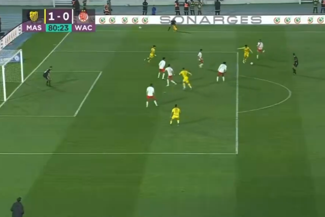 Dün gece futbol tarihinin en güzel gollerinden biri atıldı: Puskas kesin gibi