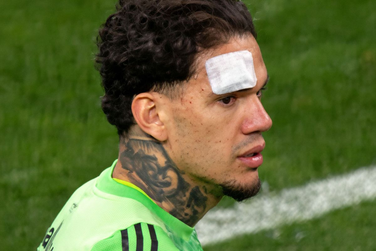 Ederson\'a yabancı madde atan şahıs tespit edilerek savcılığa sevk edildi