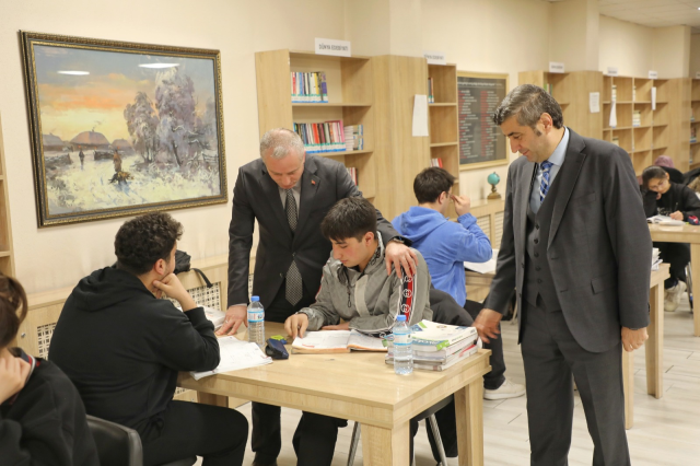 Kökrek’ten YKS öğrencilerine moral ve destek ziyareti