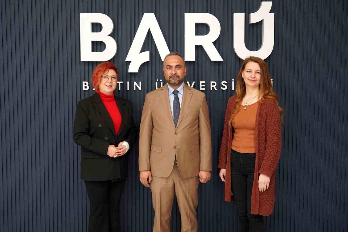 Türk Akademisyenler Sanat Yarışmasında Başarı Elde Etti