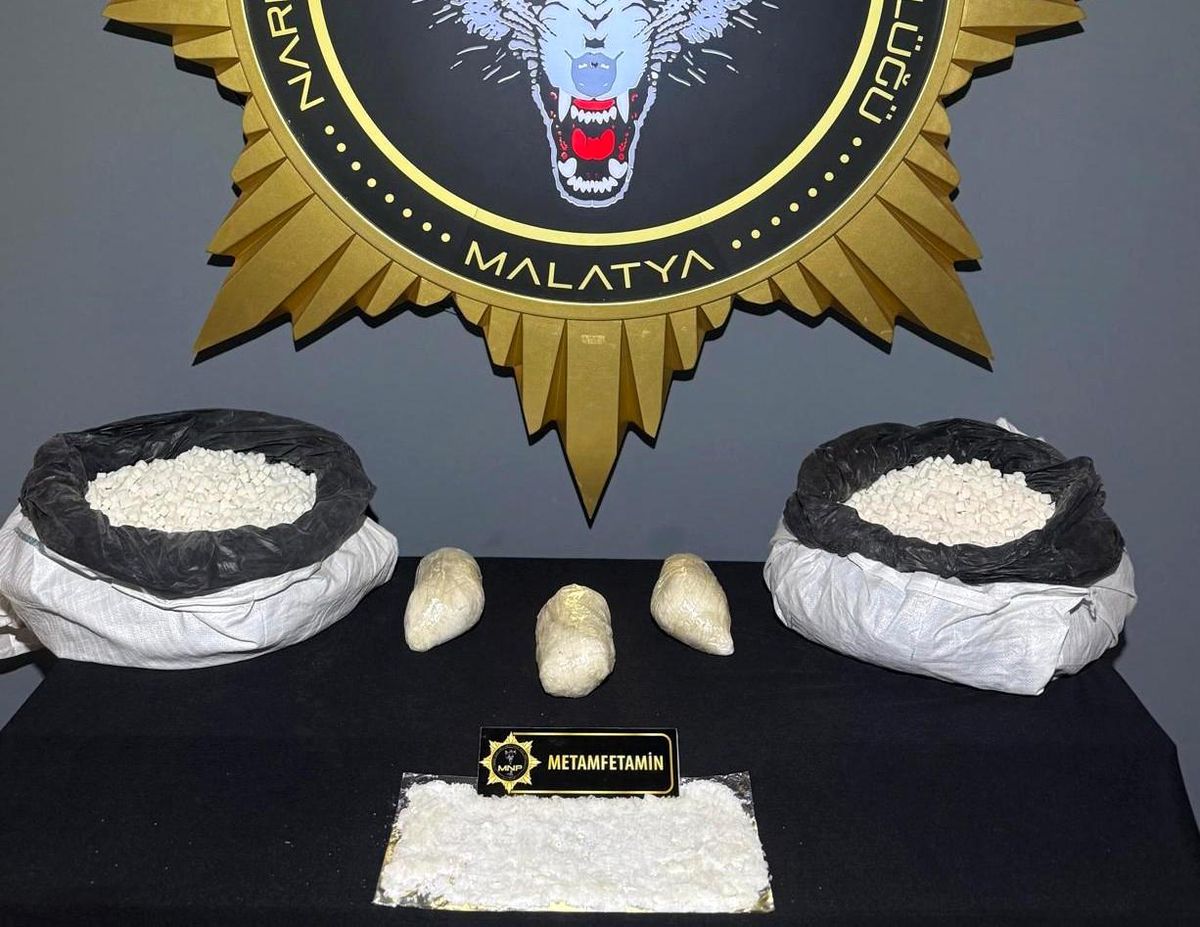 Malatya\'da Araçta Metamfetamin Ele Geçirildi