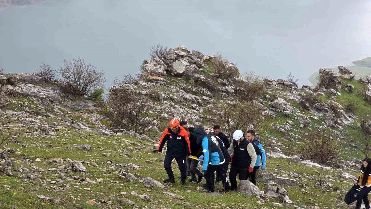 Siirt\'te Yamaç Paraşütü Kazası