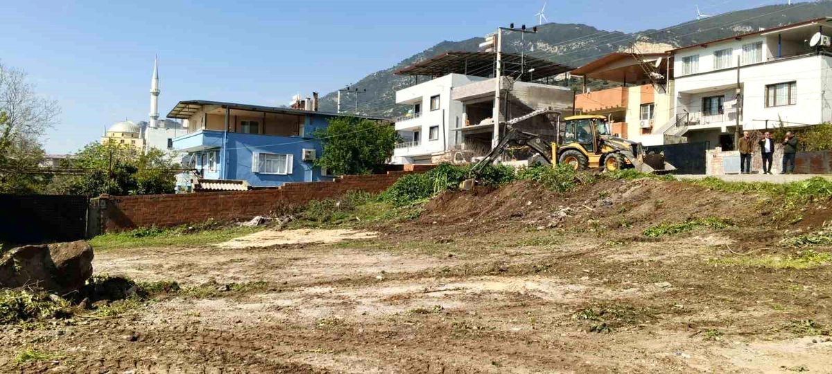 Söke Belediyesi, ilçe genelinde çalışmalarını sürdürüyor