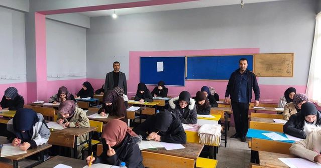 Erzurum’da Umre Ödüllü Bilgi Yarışması