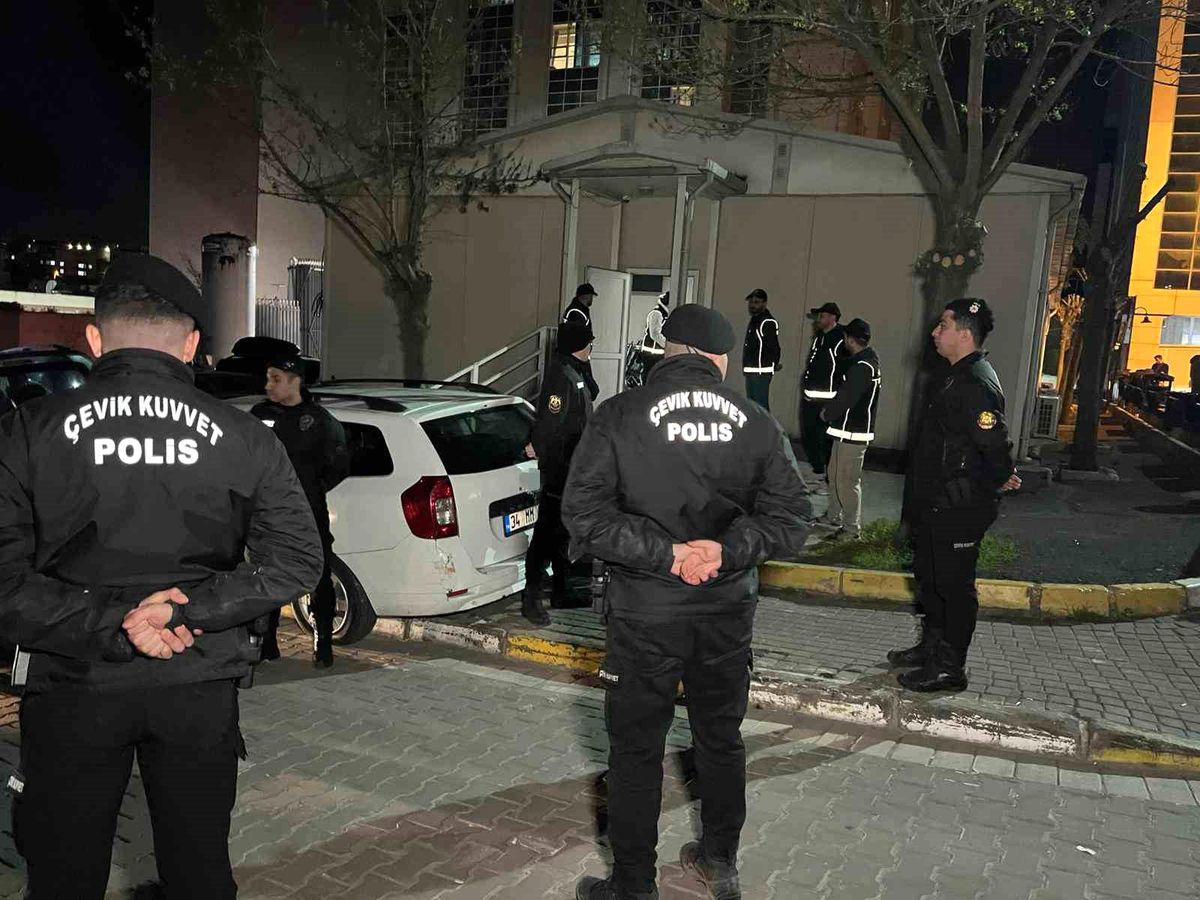 İstanbul\'da Ünlü İsimlere Uyuşturucu Operasyonu