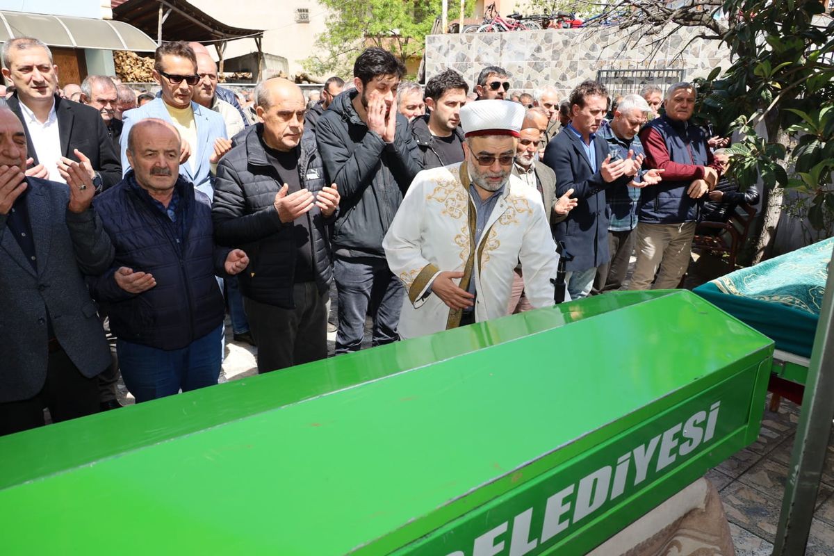 Bafra\'da Kardeşler Yan Yana Defnedildi