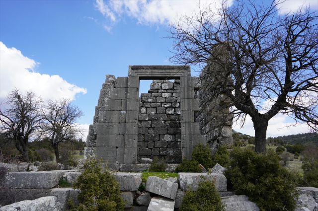 17 asırdır ayakta duruyor, çok az kişi biliyor! Anadolu'nun en stratejik noktalarından