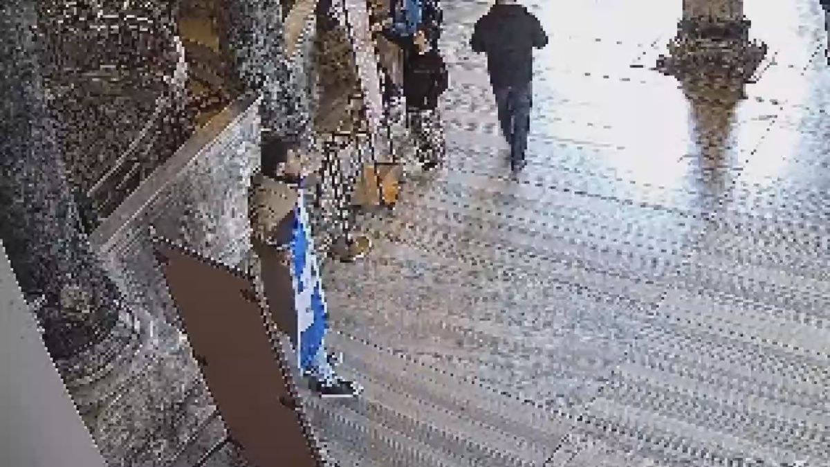 Ayasofya\'da Provokatif Eylem: 2 Şüpheli Tutuklandı