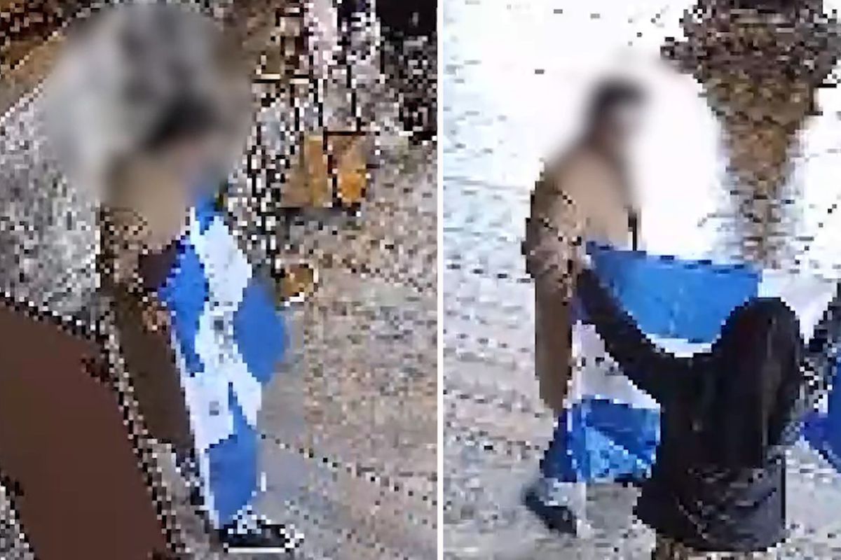 Ayasofya\'da "Ya Ortodoks ol ya da öl" yazılı Bizans bayrağı açtılar