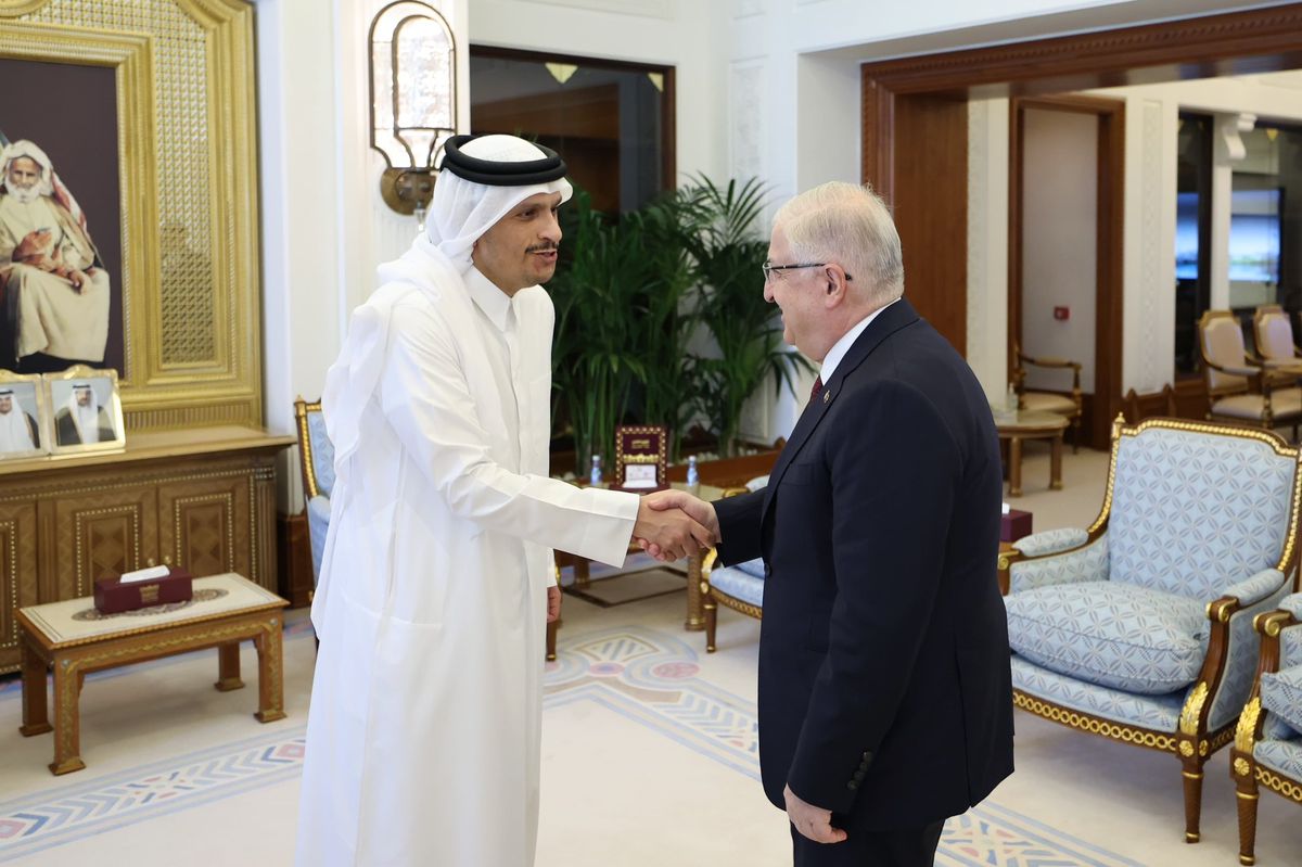 Bakan Güler, Katar Emiri Al Thani tarafından kabul edildi