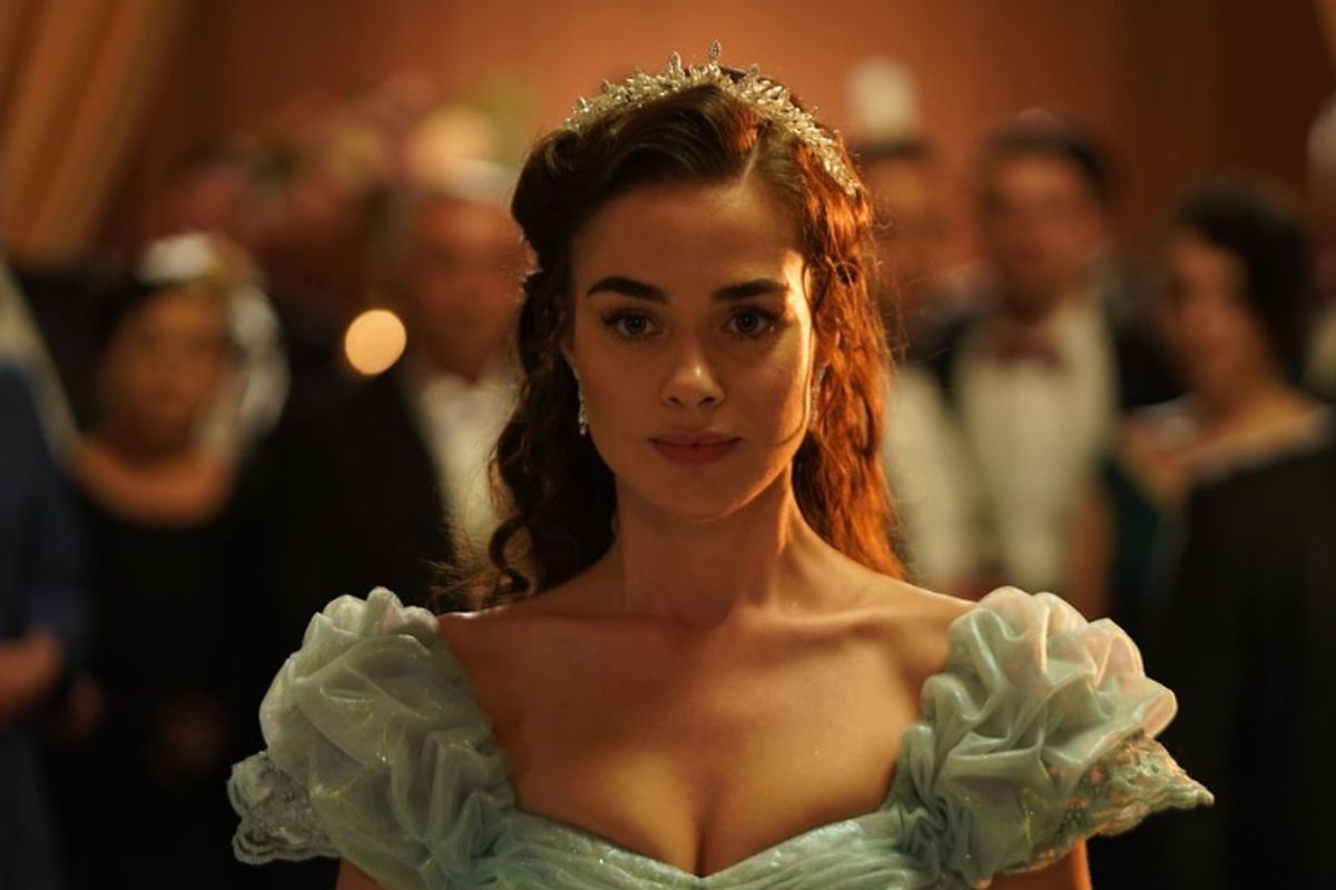 Bensu Soral’dan evlilik teklifi itirafı: Diz çökünce dans ediyoruz sandım