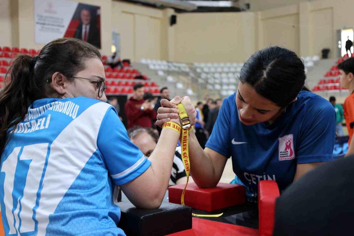 Bilecik'te Bilek G&uuml;reşi M&uuml;sabakaları Tamamlandı