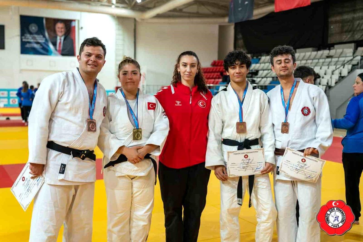 Denizli Judo\'da Altın Madalya