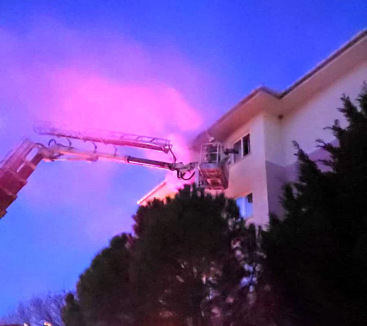 Edirne\'de Apartman Yangını Paniğe Neden Oldu