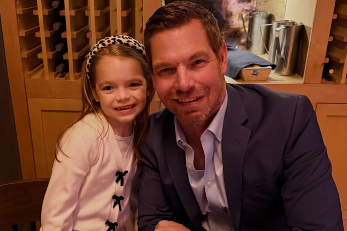 Tacizle suçlanan ABD’li Vekil Eric Swalwell istifa kararı aldı