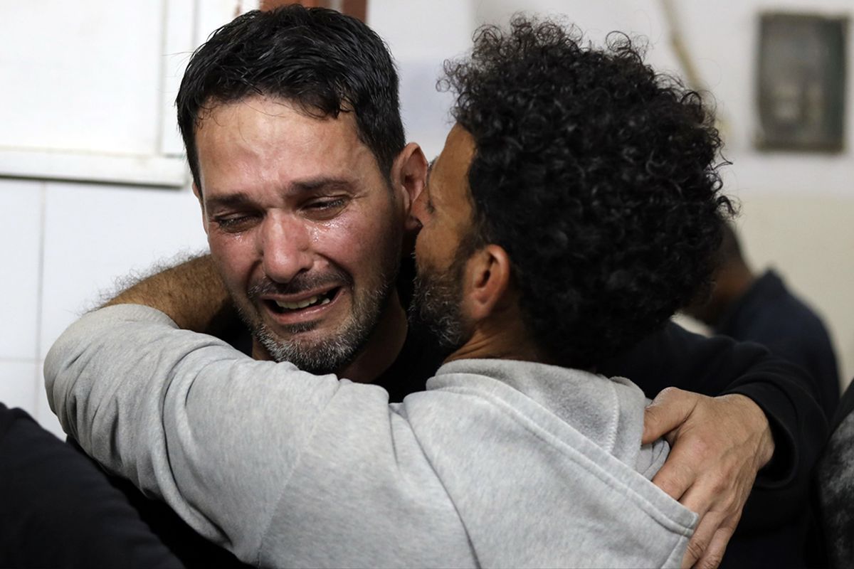 İsrail\'in Gazze Şeridi\'ne son 48 saatte düzenlediği saldırılarda 16 kişi hayatını kaybetti