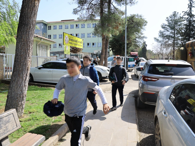 Lise baskınında dehşet anlarını görgü tanığı anlattı: Önüne gelene sıktı