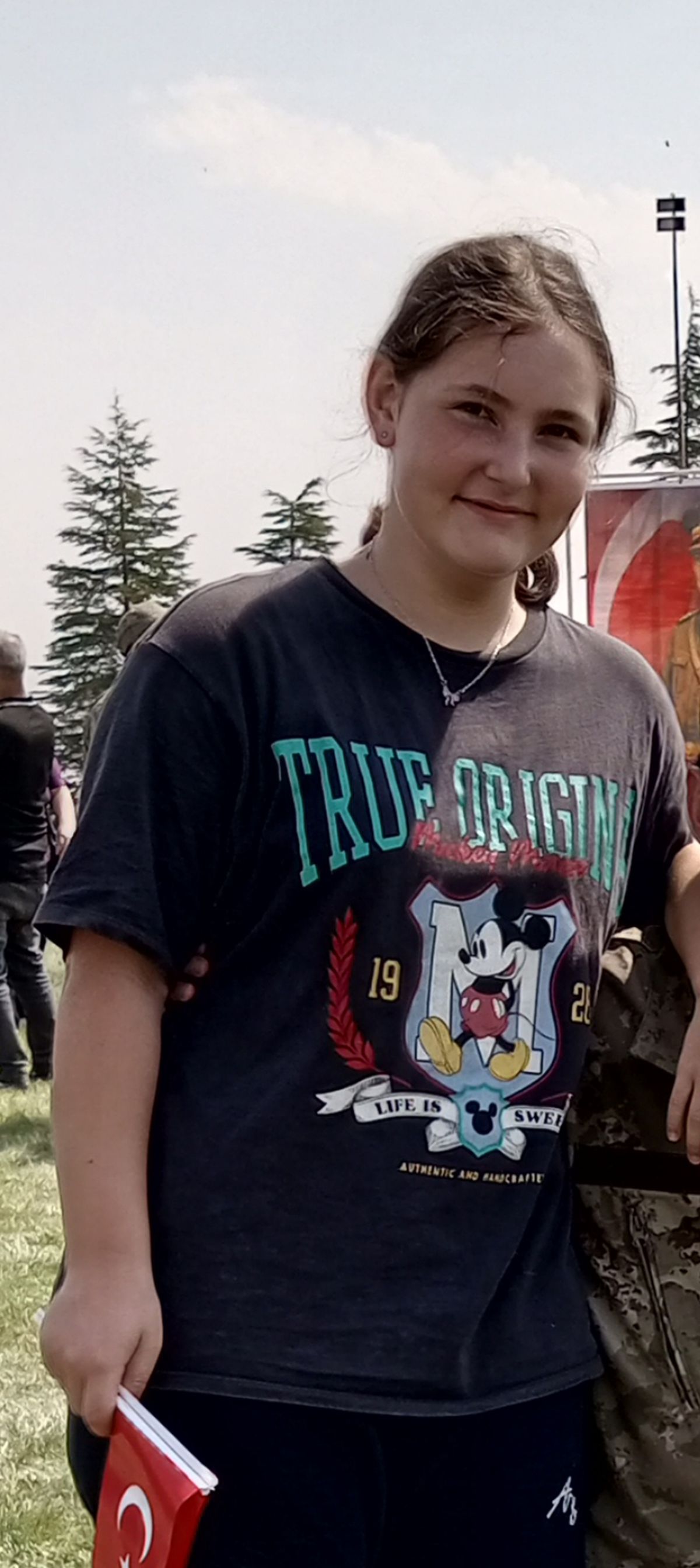 Menenjit şüphesiyle tedaviye alınan 14 yaşındaki Çağla, entübe edildi