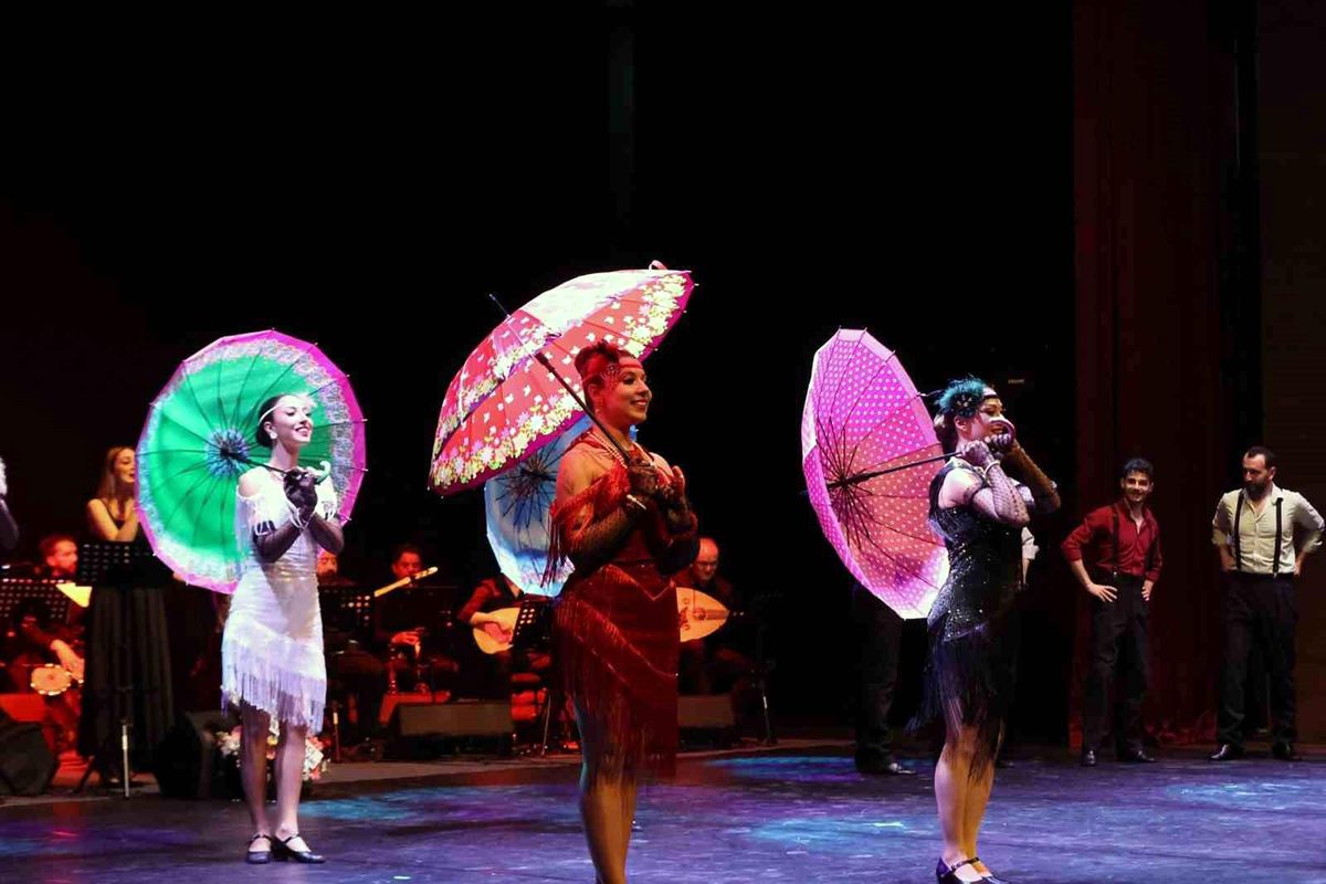 Muğla\'da Nostalji rüzgârı: 70\'ler ve 80\'lerin film müzikleri büyüledi