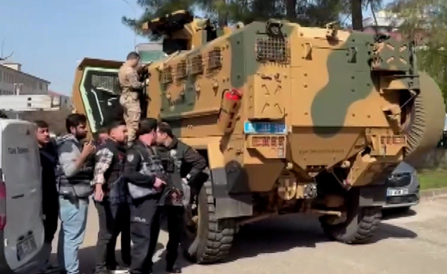 Şanlıufra'da liseye silahlı baskın! Çok sayıda yaralı var