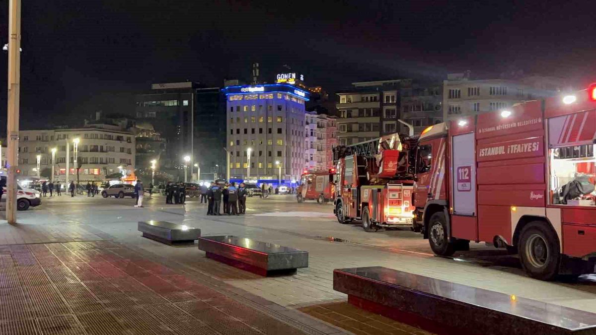 Taksim Metro İstasyonu\'nda Asansör Yangını