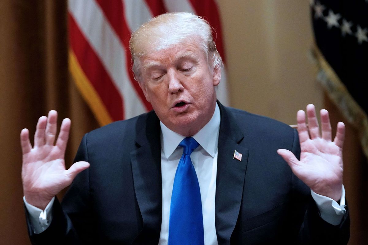 Trump, kendisinin Hazreti İsa gibi tasvir edildiği görseli sildi