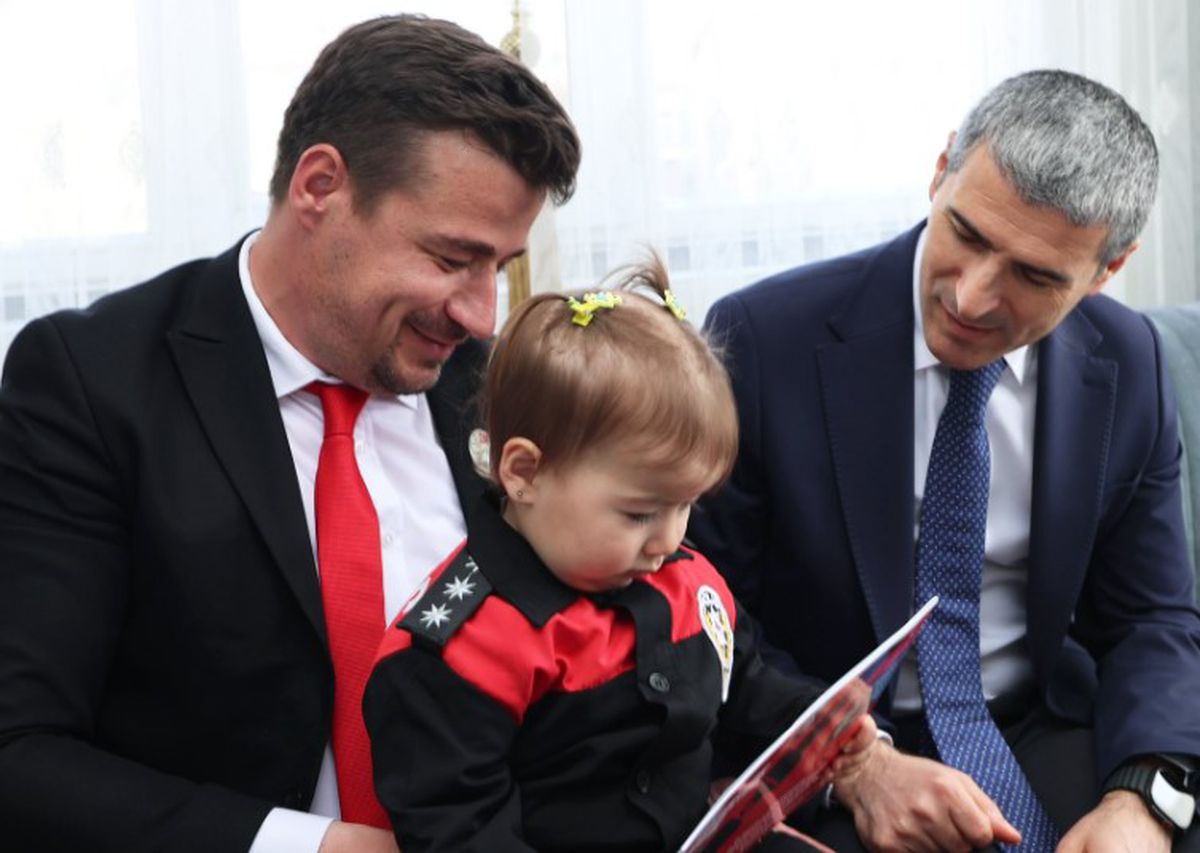 Vali Aktaş’tan gazi ailesine ziyaret