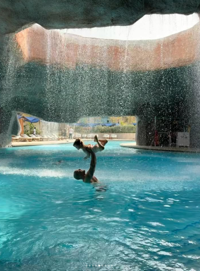 Aksiyon yıldızı bu kez baba haliyle! Jason Statham’dan dikkat çeken kareler