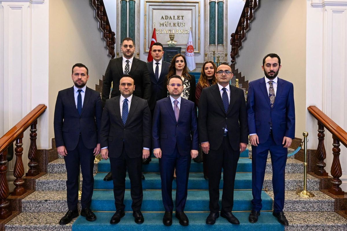 Bakan Gürlek\'ten Avukatlara Destek Paketi