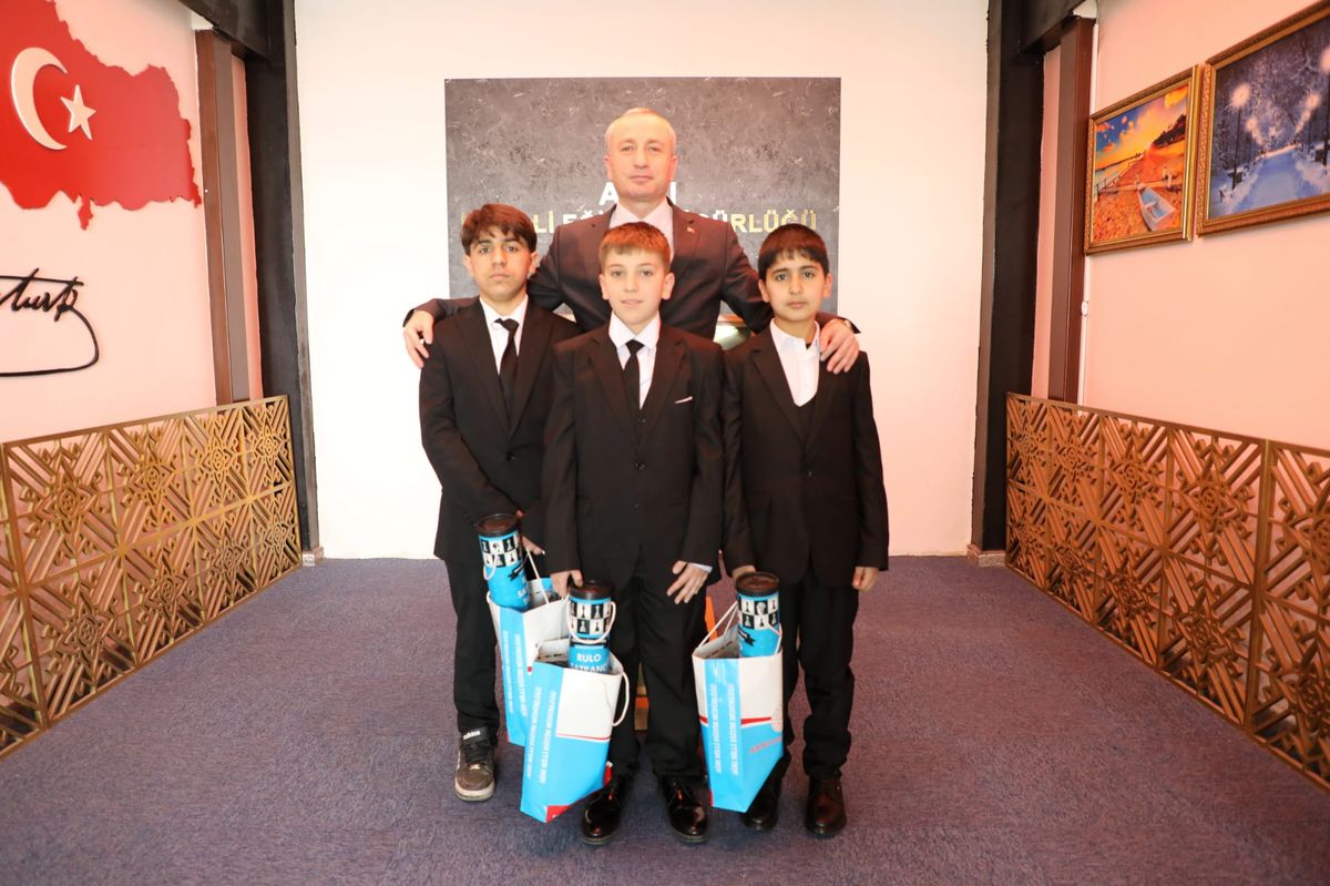 Başarılı imam hatipli öğrenciler Kökrek’i ziyaret etti